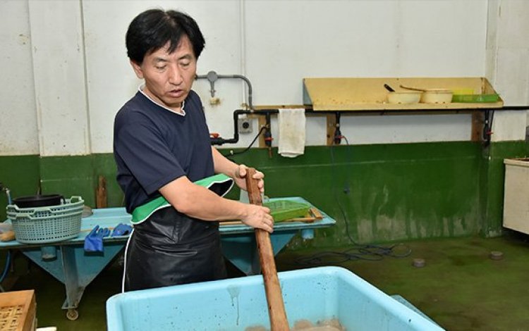 島の伝統食「くさや」作りにやみつき　藤井栄作さん