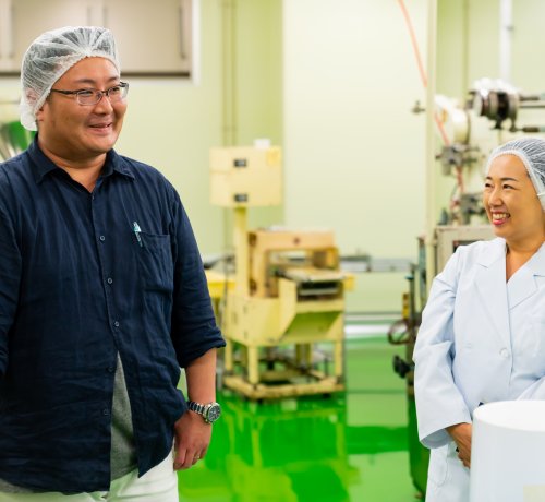 奥多摩のわさびを使ったわさび漬けで有名な「山城屋」さん